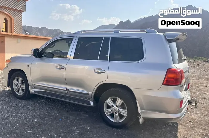 Toyota Land Cruiser 2009 photo 3