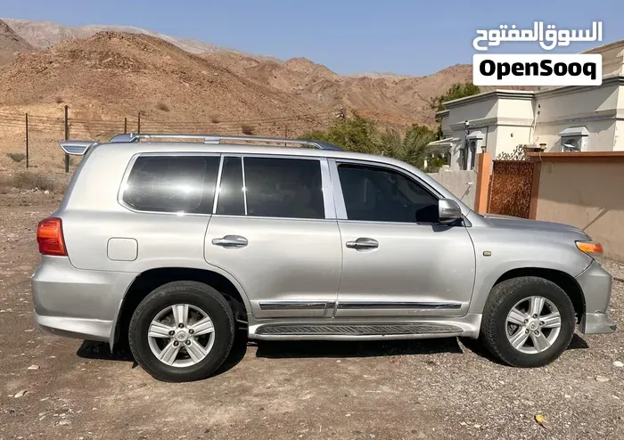 Toyota Land Cruiser 2009 photo 4