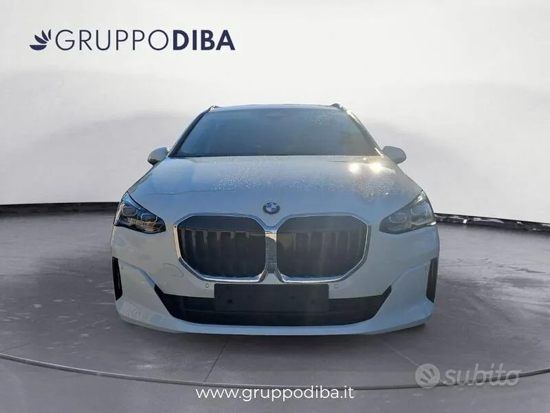 BMW 2 Series Active Tourer 2026 photo 2
