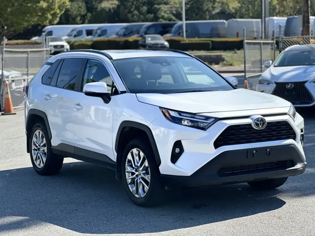 Toyota Rav4 2024 photo 2