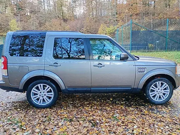 Land Rover Discovery 4 2010 photo 4