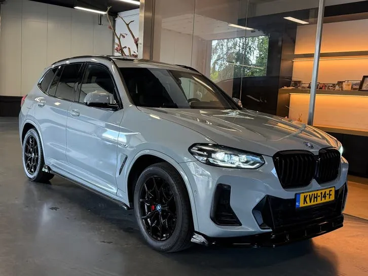 BMW X3 2022 photo 2