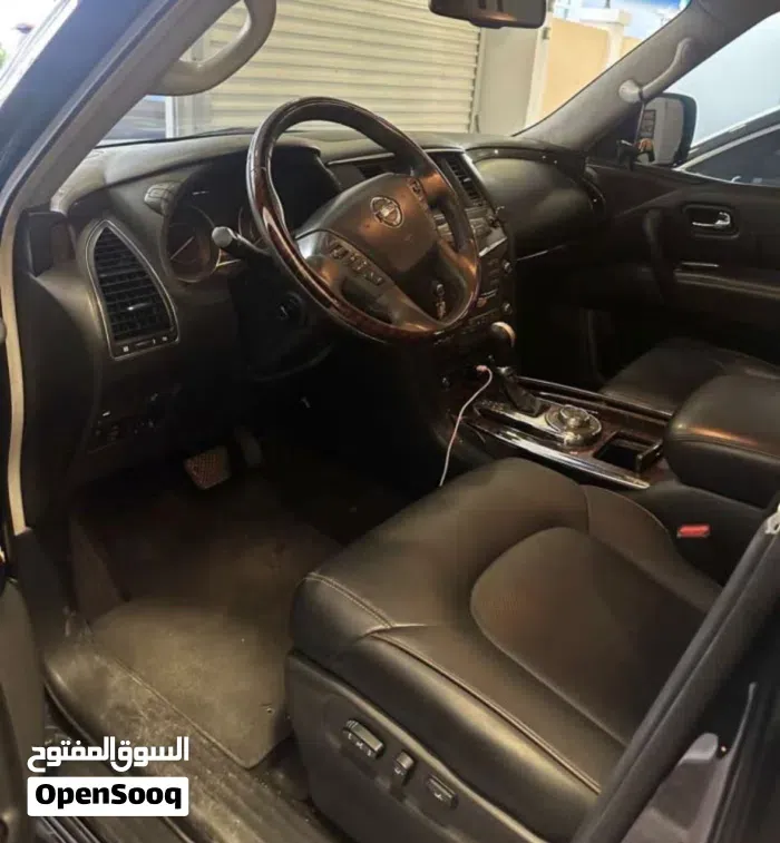 Nissan Patrol 2011 photo 4
