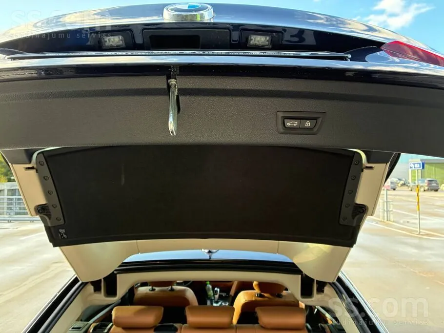 BMW 320I 2020 photo 5