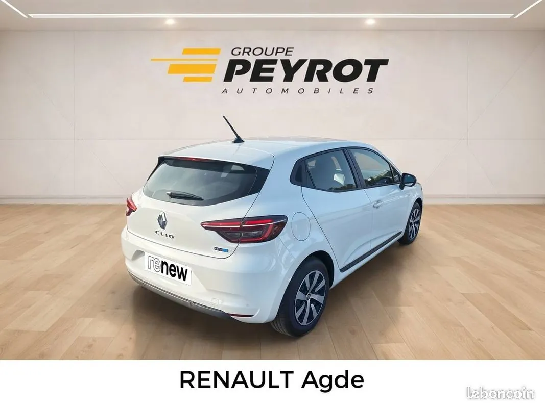 Renault Clio 2022 photo 5