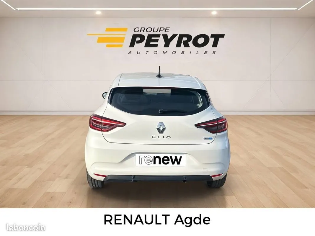 Renault Clio 2022 photo 4