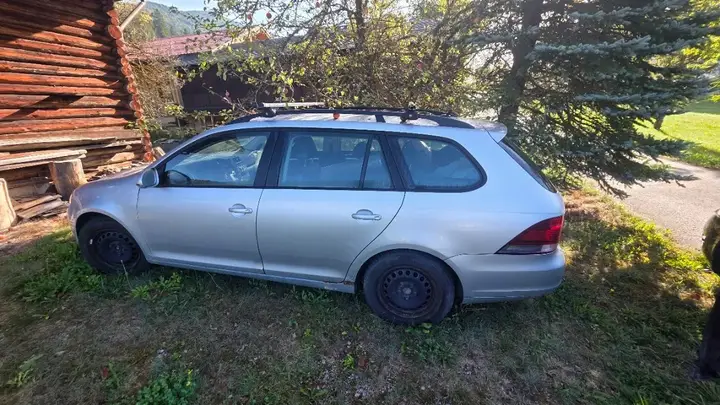 Volkswagen Golf 2011 photo 3