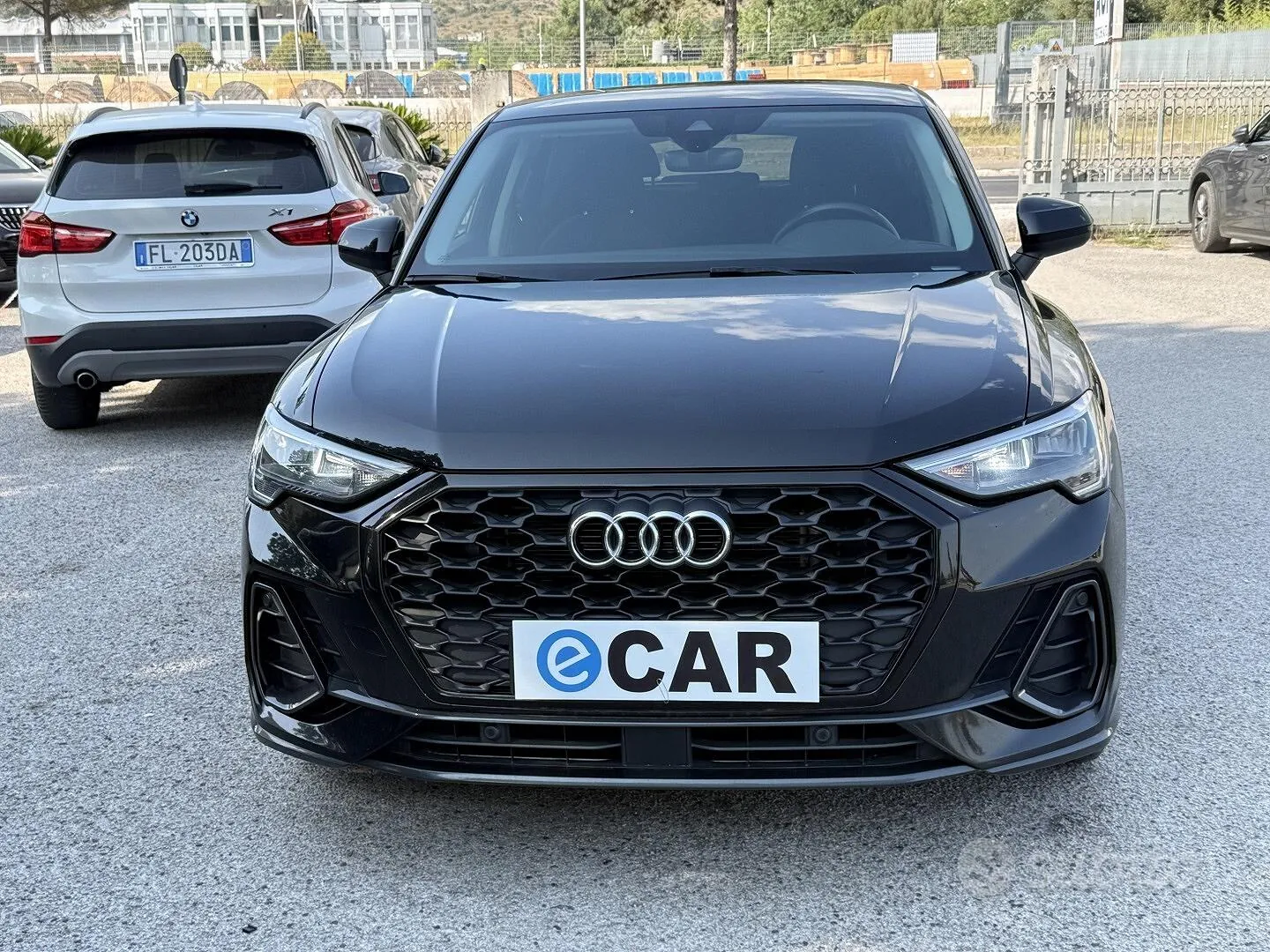Audi Q3 2021 photo 3