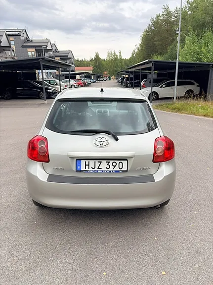 Toyota Auris 2008 photo 3