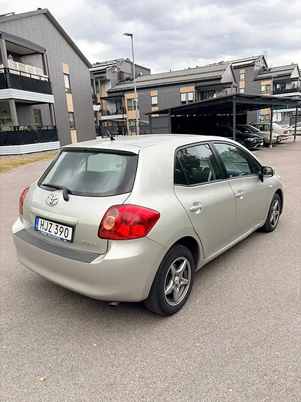 Toyota Auris 2008 photo 4