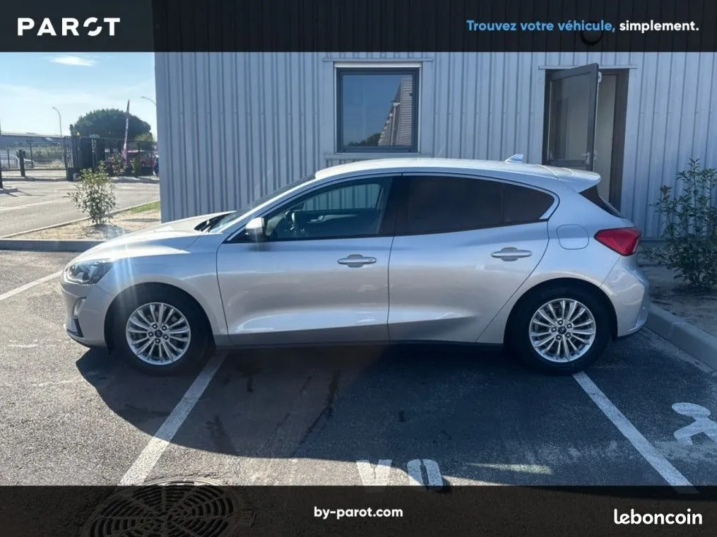 Ford Focus 2019 photo 2