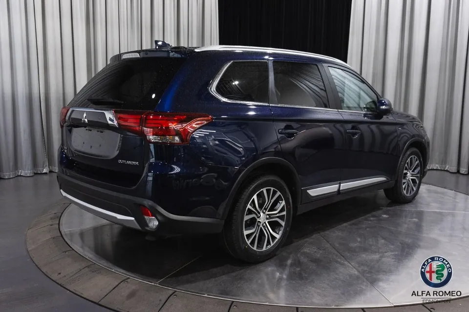 Mitsubishi Outlander 2018 photo 5