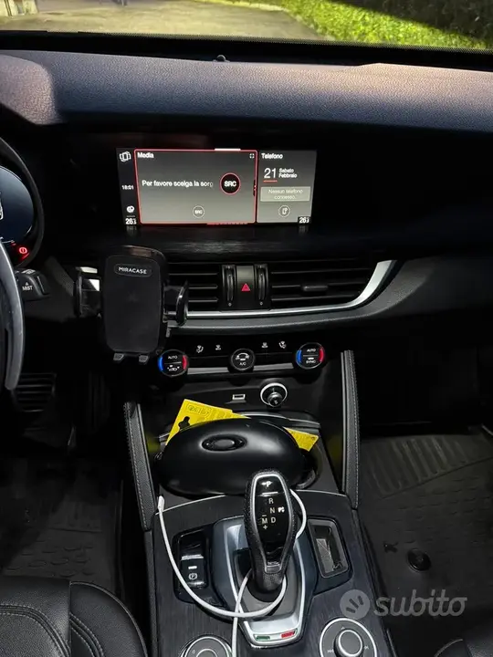 Alfa Romeo Stelvio 2023 photo 5