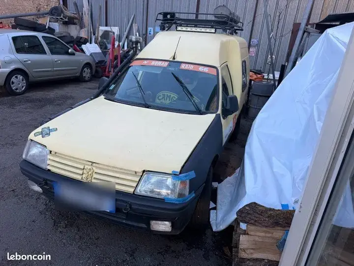 Peugeot 205 1995 photo 3