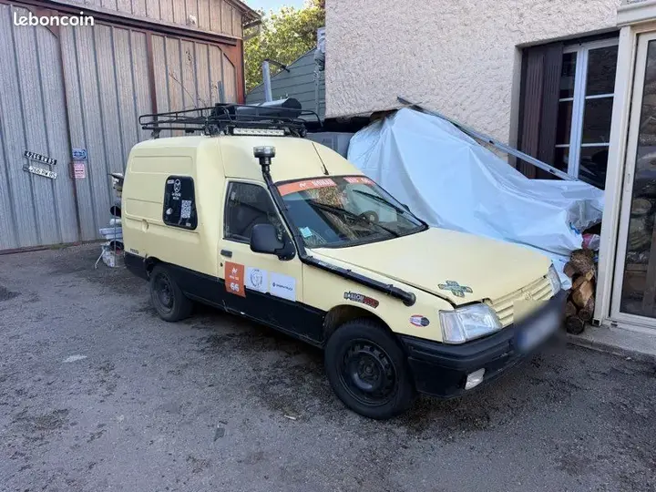 Peugeot 205
