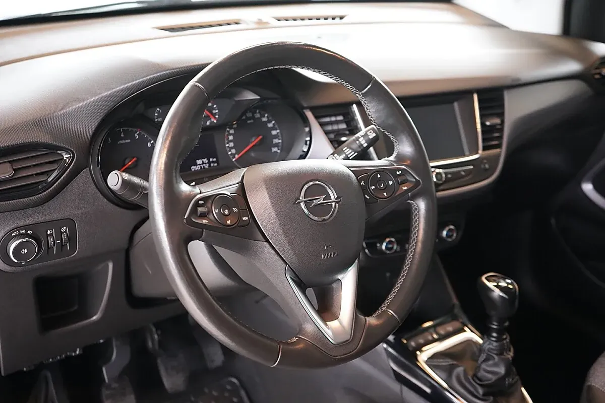 Opel Crossland 2021 photo 3