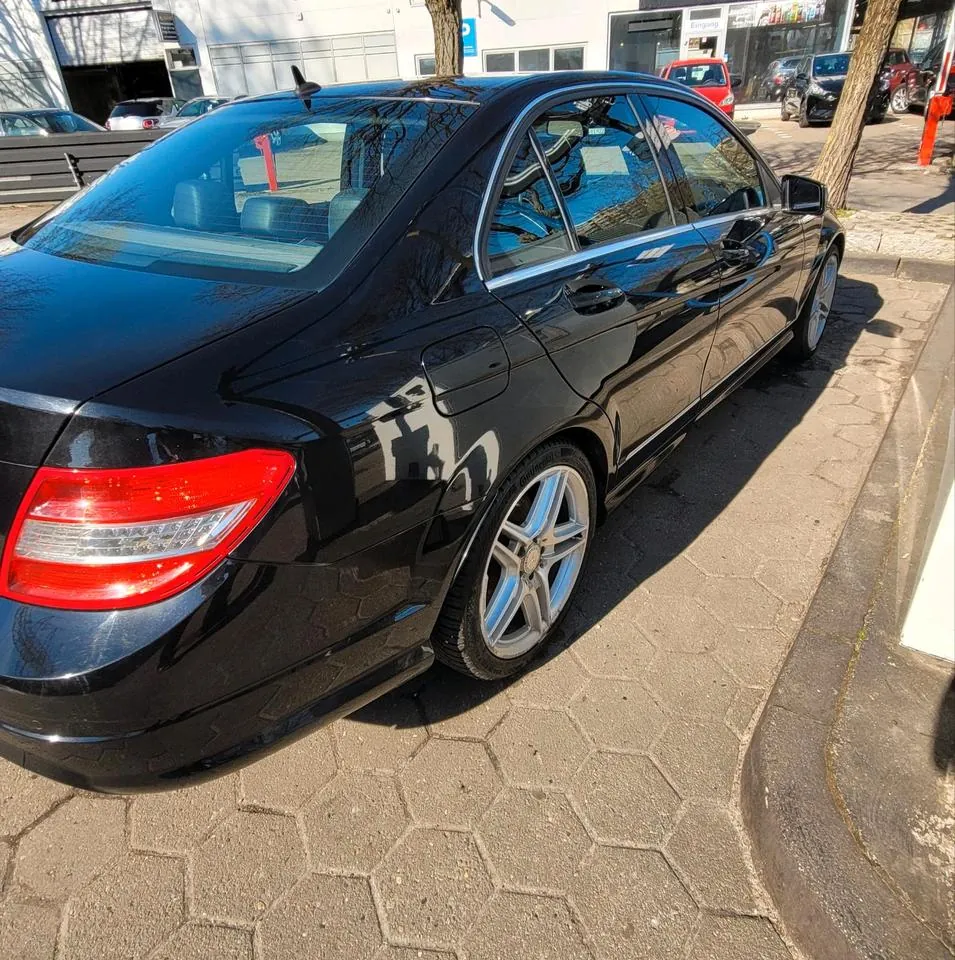 Mercedes-Benz C200 W204