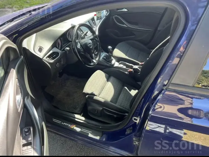 Opel Astra 2016 photo 4