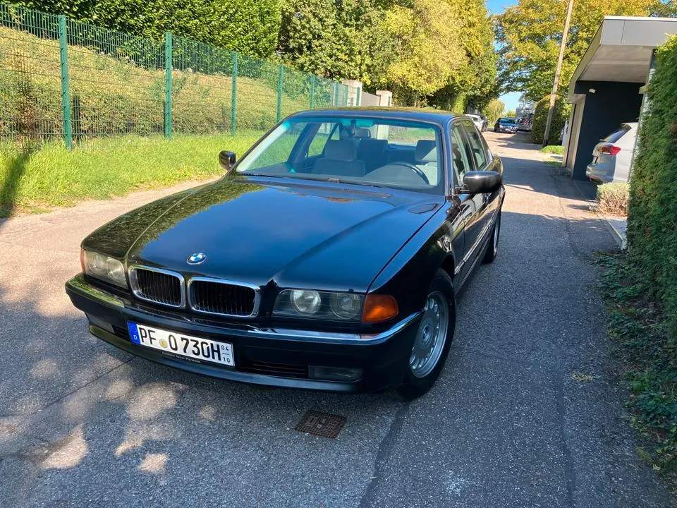 BMW 730I