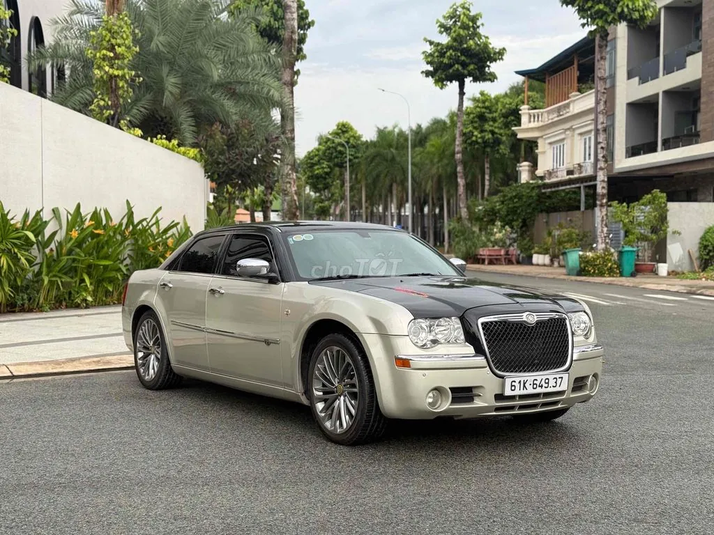 Chrysler 300C 2008 photo 3