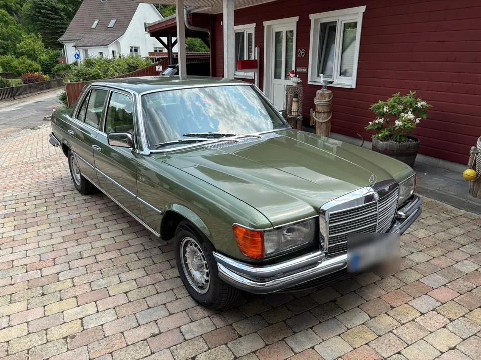 Mercedes-Benz 280