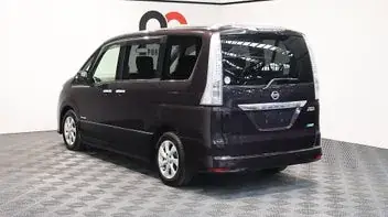 Nissan Serena 2012 photo 5