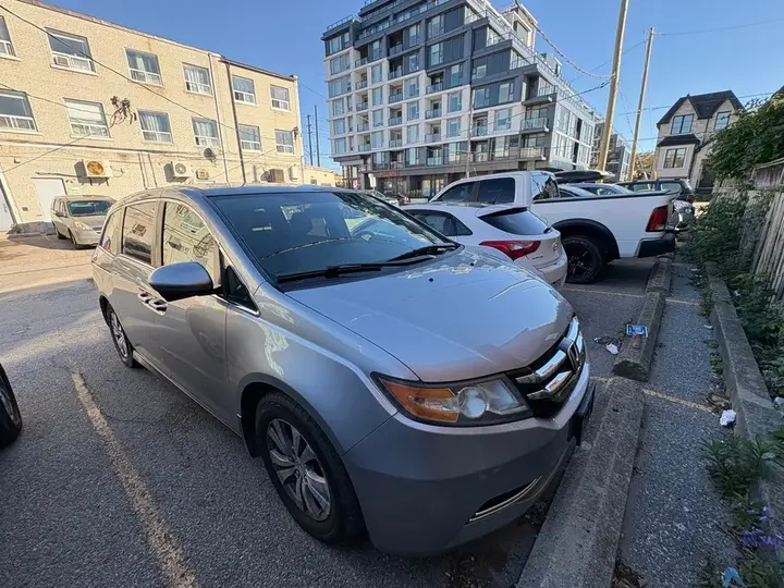 Honda Odyssey 2016 photo 5