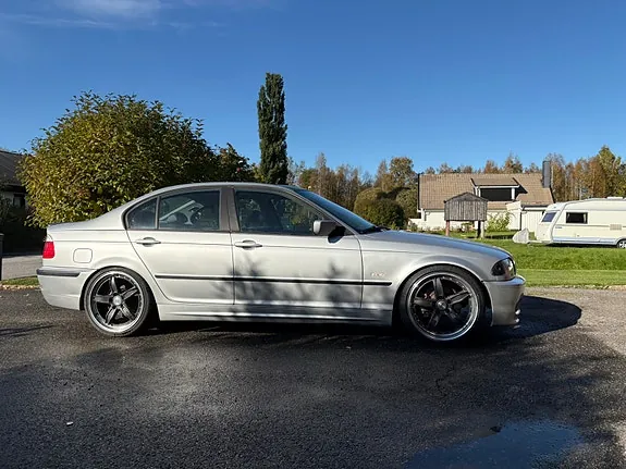 BMW 328I 1999 photo 2