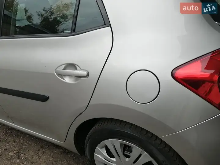 Toyota Auris 2008 photo 5