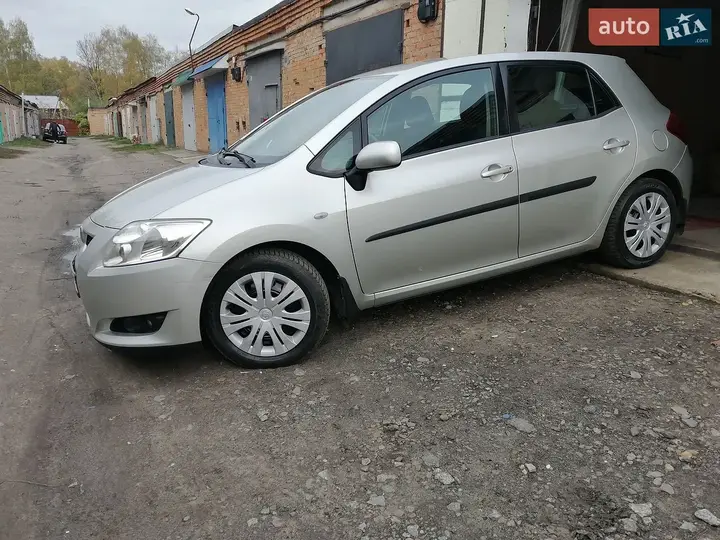 Toyota Auris 2008 photo 3