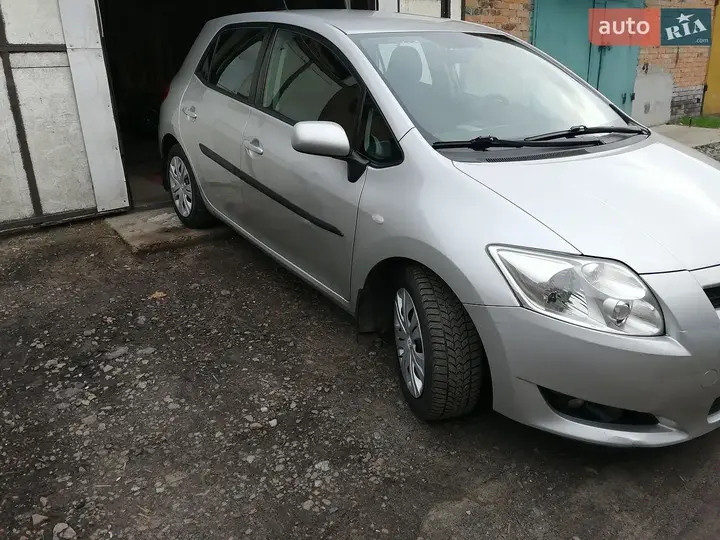 Toyota Auris 2008 photo 4