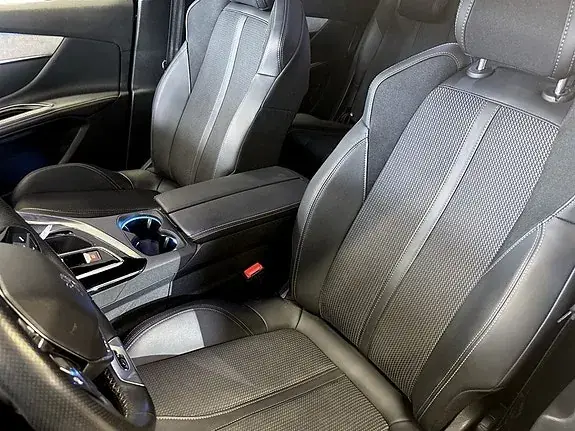 Peugeot 5008 2023 photo 5