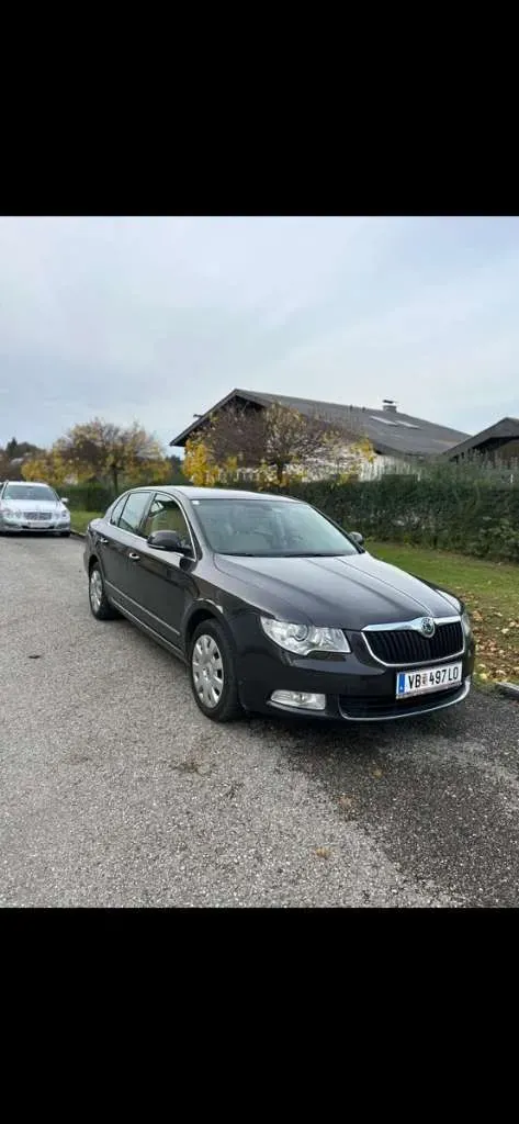 Skoda Superb 2008 photo 2