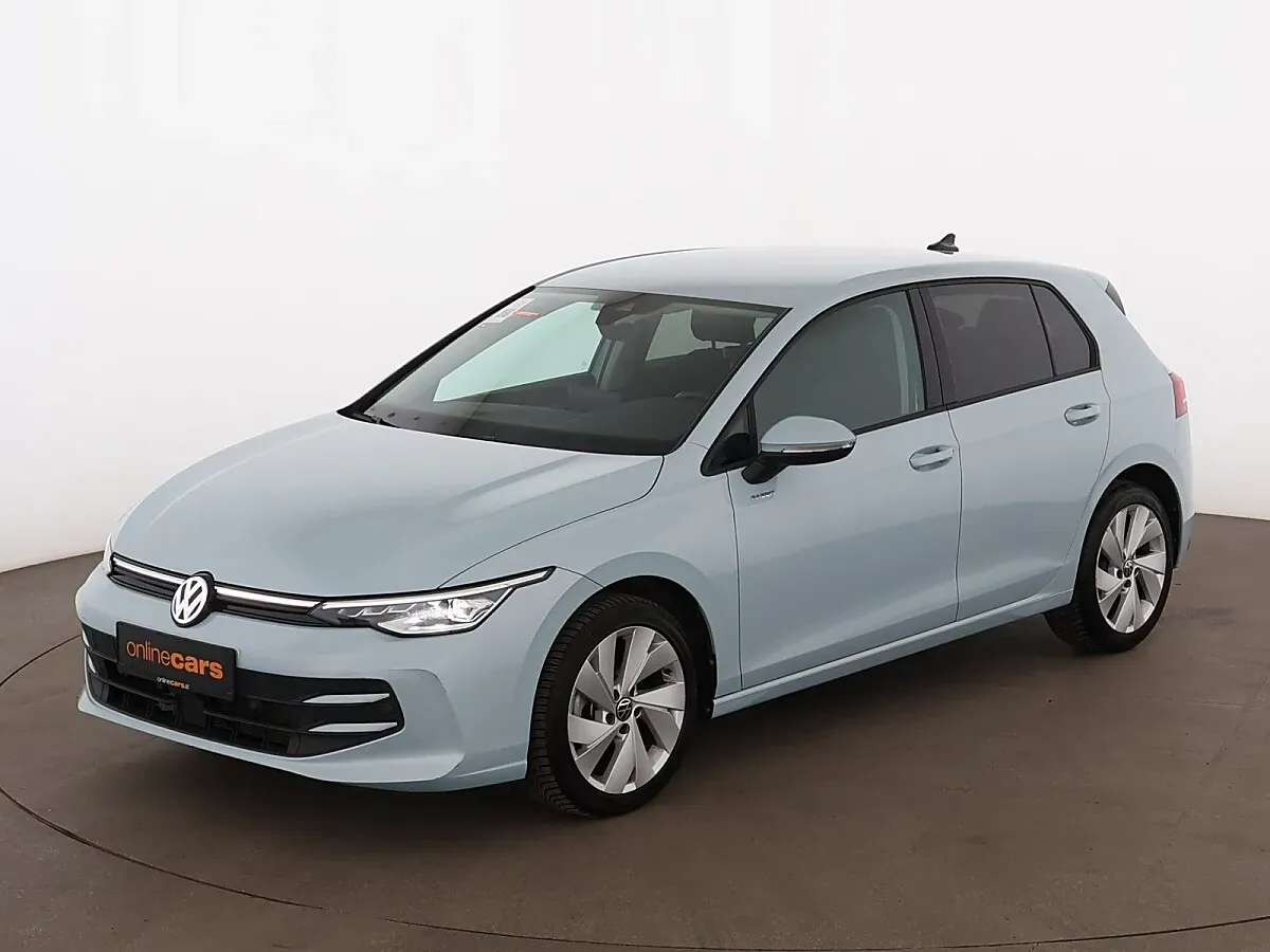 Volkswagen Golf 2025 photo 2