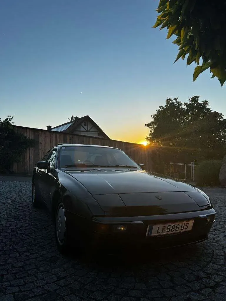 Porsche 944 1989 photo 3