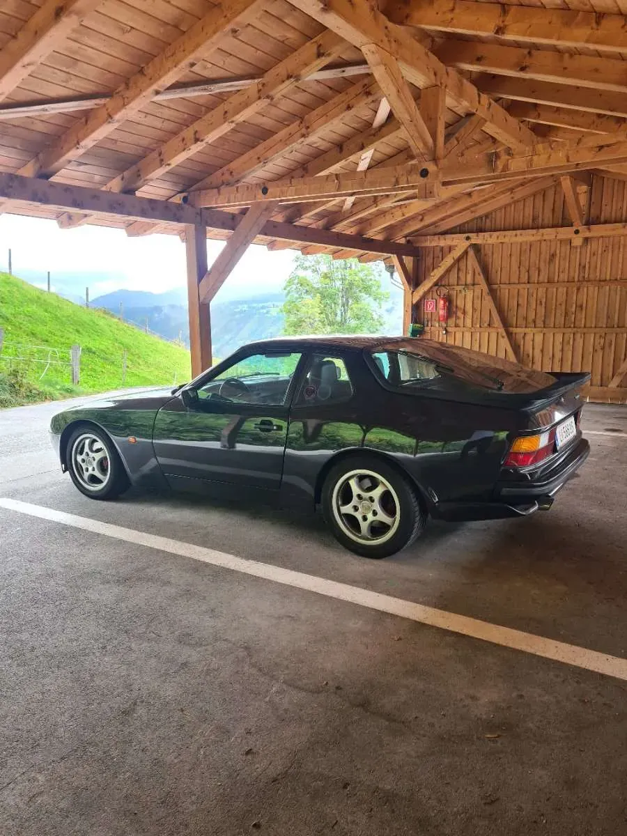 Porsche 944 1989 photo 2