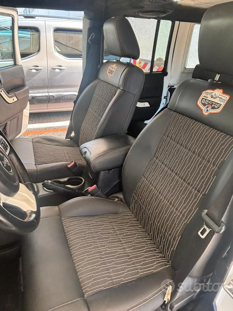 Jeep Wrangler 2012 photo 5