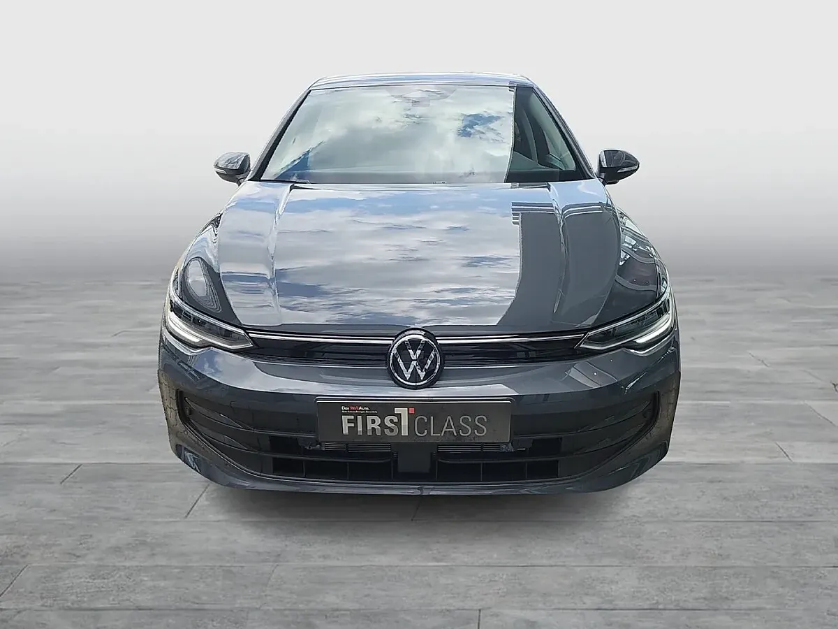 Volkswagen Golf 2026 photo 2