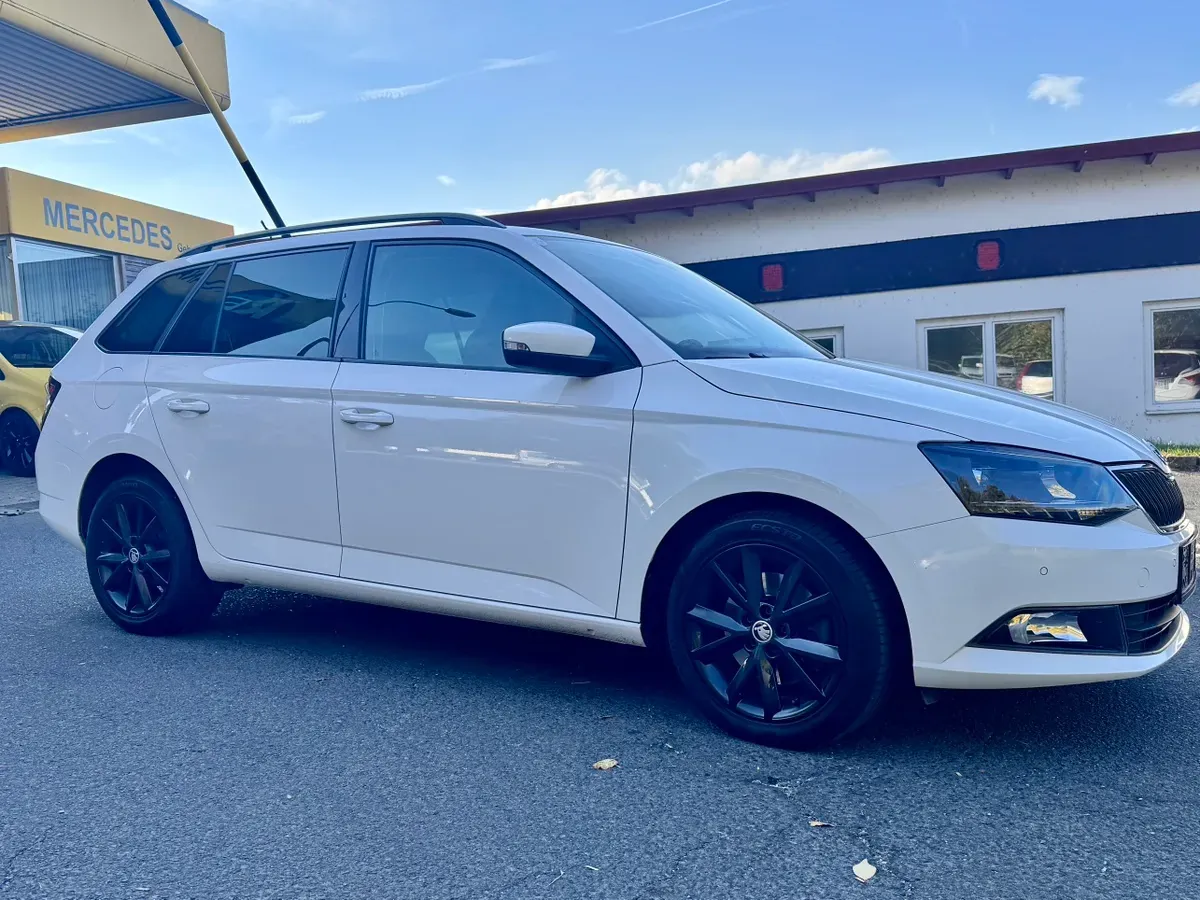 Skoda Fabia 2018 photo 3