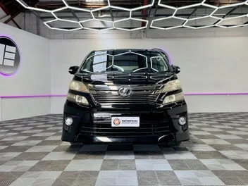 Toyota Vellfire 2012 photo 3