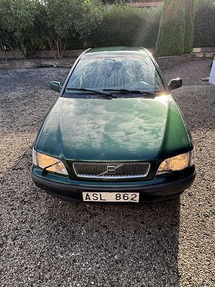 Volvo S40 1998 photo 4
