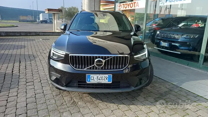 Volvo Xc40 2022 photo 2