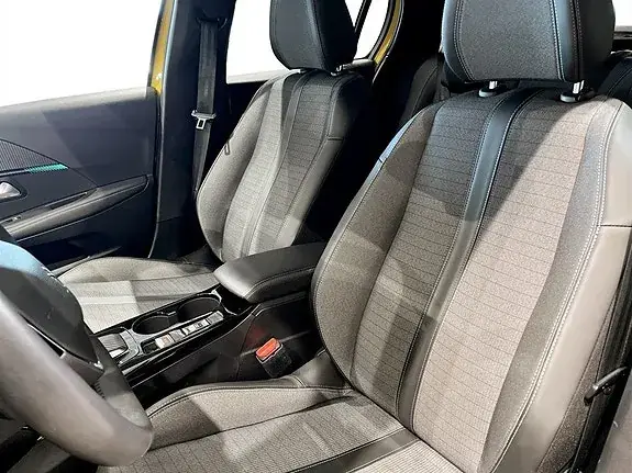 Peugeot 208 2023 photo 5