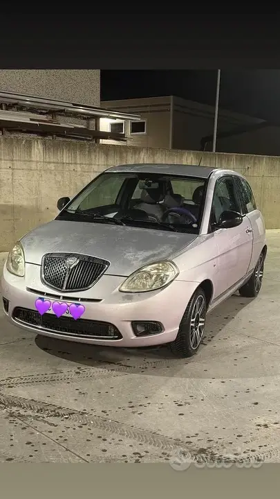 Lancia Ypsilon