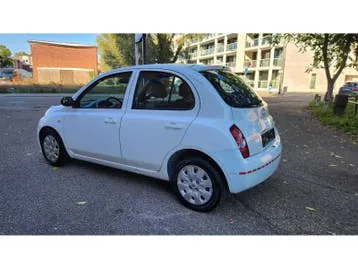 Nissan Micra 2004 photo 3