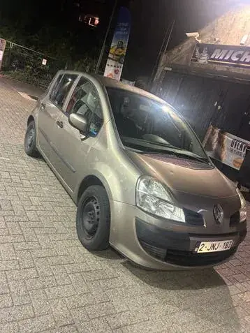Renault Modus 2009 photo 2