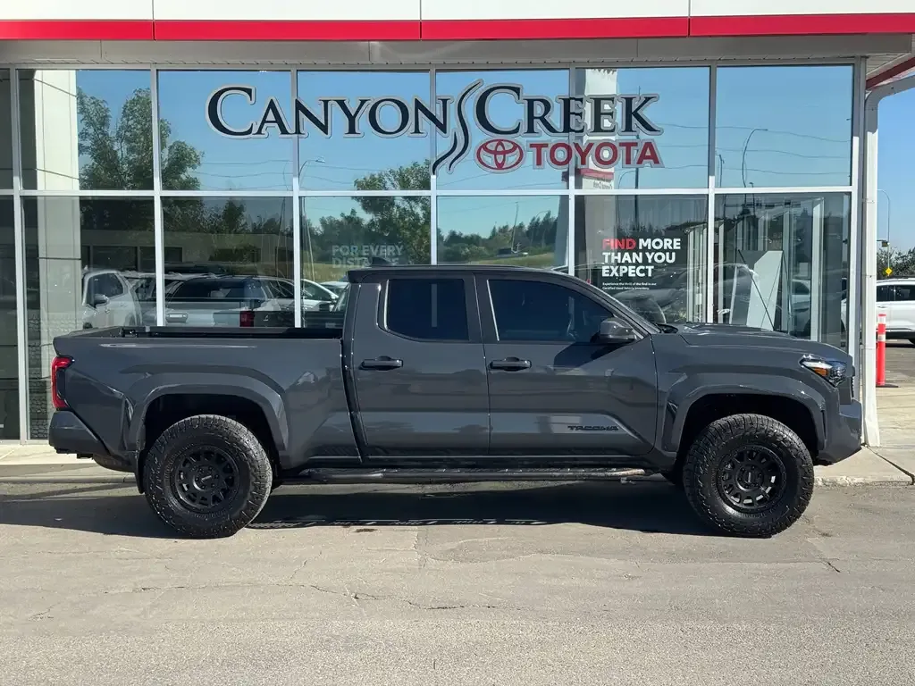 Toyota Tacoma 2024 photo 2
