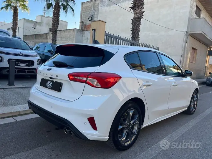 Ford Focus 2021 photo 4