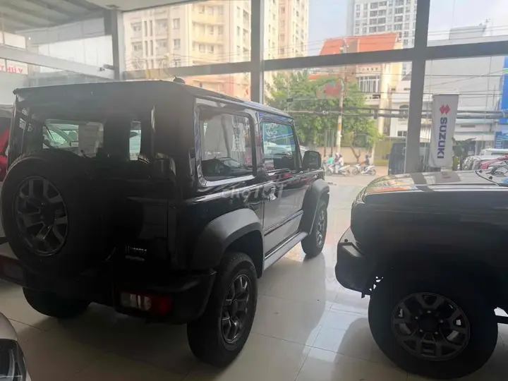 Suzuki Jimny 2024 photo 4