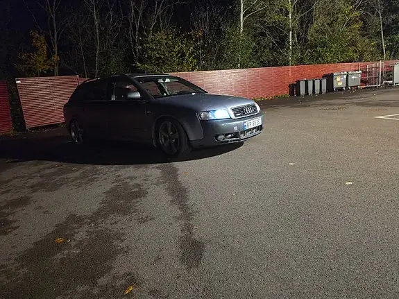 Audi A4 2004 photo 4